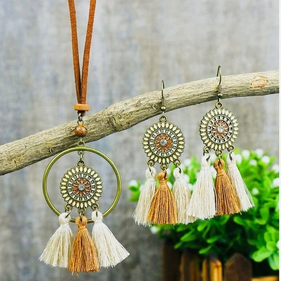 Search here for Valentine’s Gifts ! Love is in the Air 🥰😍🥰😍🥰 - Picture 10 of 16